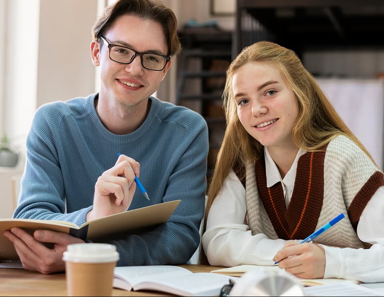 A career advisor working with a teenager